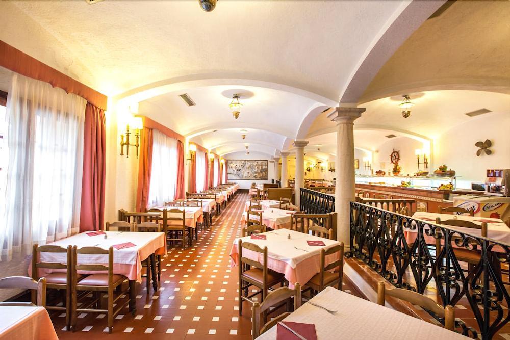 Hotel La Carolina يوريت دي مار المظهر الخارجي الصورة