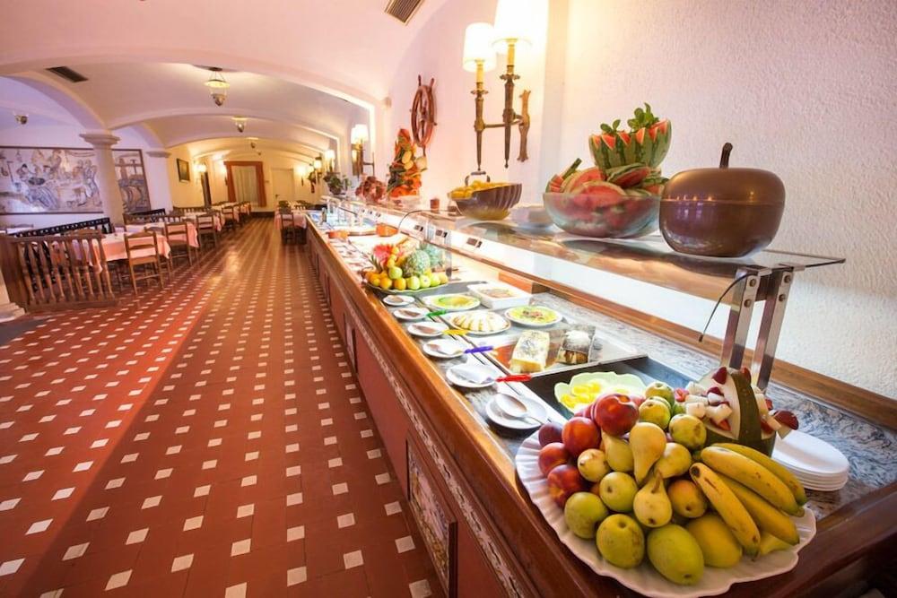Hotel La Carolina يوريت دي مار المظهر الخارجي الصورة